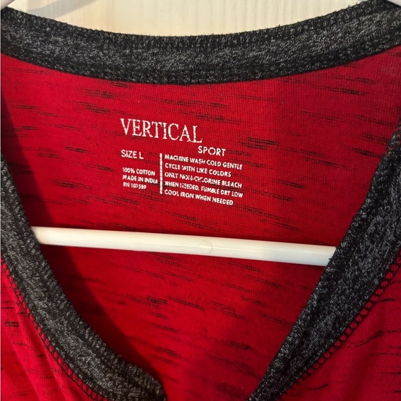Vertical large sport red w/ gray stone color w pocket + buttons. - Picture 5 of 10